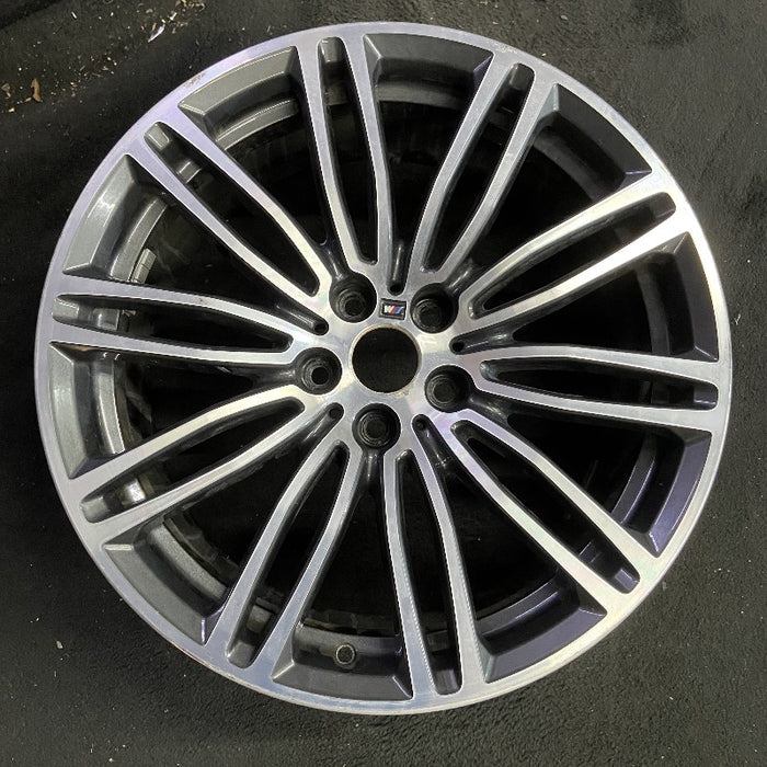 19" 530e 18-20 19x8 10 spoke double spoke dark gray orbit gray Original OEM - Front View