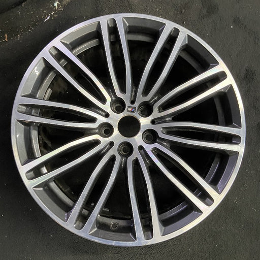 19" 530e 18-20 19x8 10 spoke double spoke dark gray orbit gray Original OEM - Front View