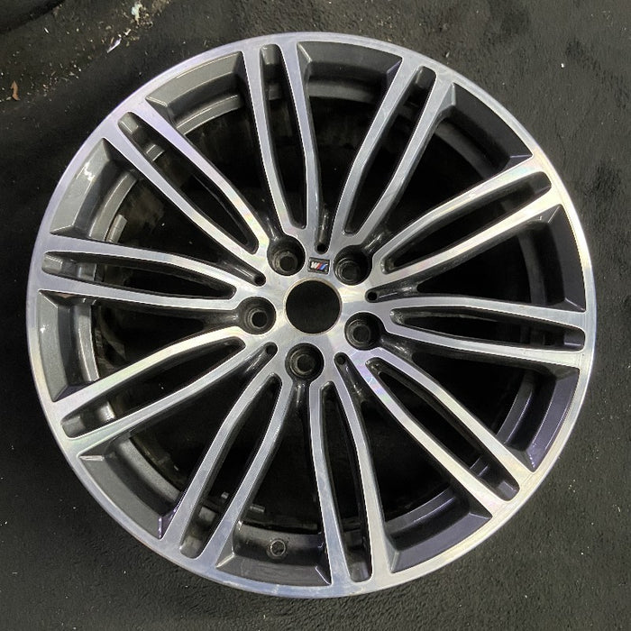 19" 530e 18-20 19x8 10 spoke double spoke dark gray orbit gray Original OEM - Front View