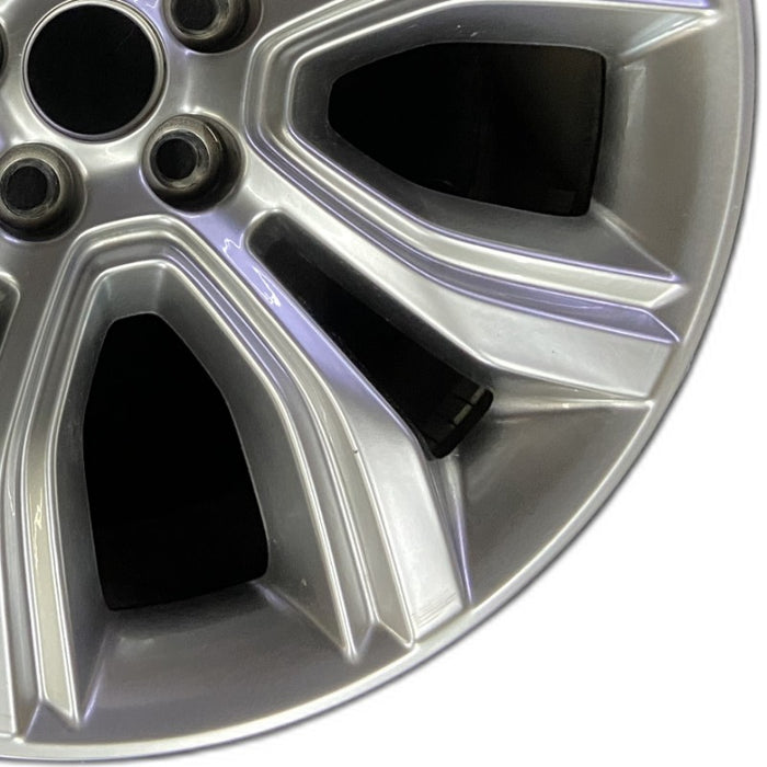 19" EDGE 19 19x8 aluminum TPMS Original OEM Wheel Rim - Close-Up Detail