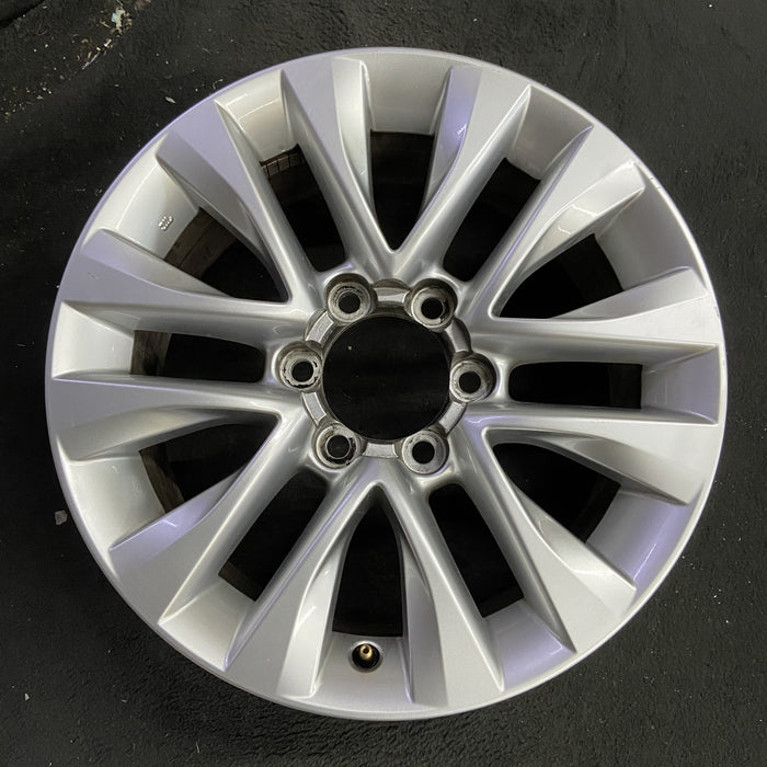 18" LEXUS GX460 14-17 , , split spoke , silver Original OEM Wheel Rim - Side Profile