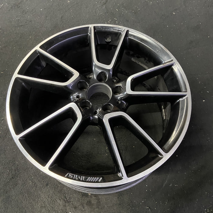 19" MERCEDES C-CLASS 19 205 Type, Convertible, C300, 19x8.5, 10 spoke, w/AMG - Close-Up Detail