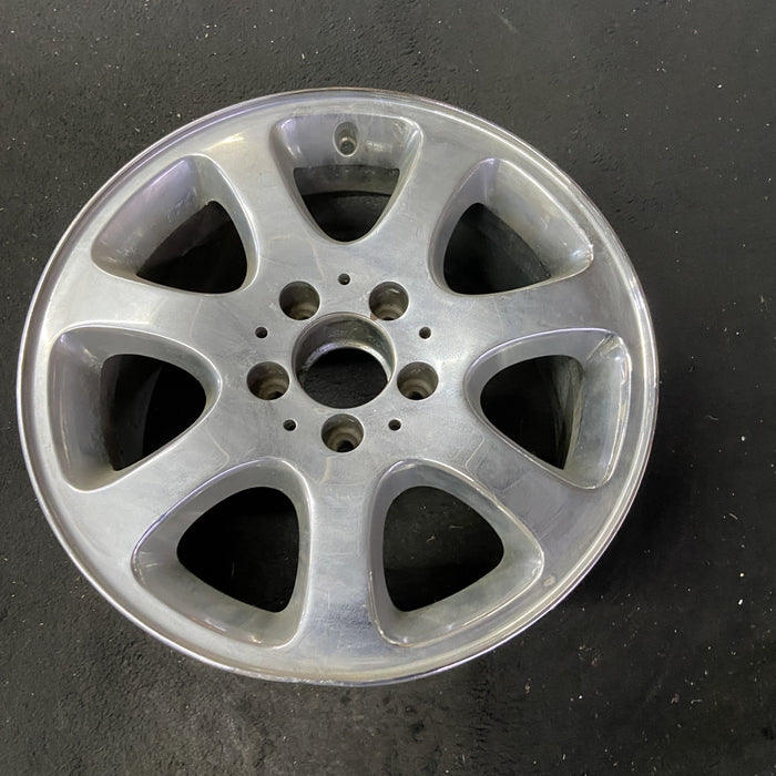 16" MERCEDES CLK 03 209 Type; CLK320 , 16x8 Original OEM Wheel Rim - Close-Up Detail