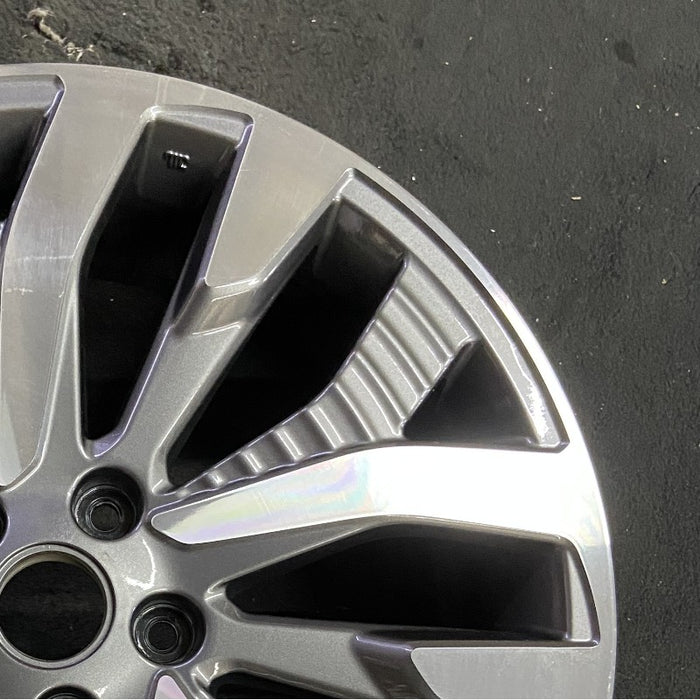 19" FORESTER 25 19x7.5 alloy 15 spoke machined face with black pockets Original - Close-Up Detail