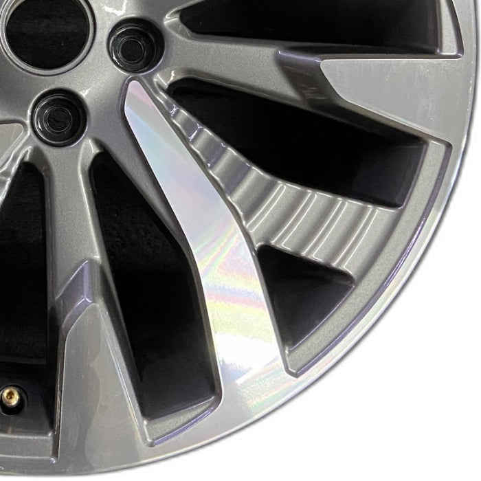 19" FORESTER 25 19x7.5 alloy 15 spoke machined face with black pockets Original - Close-Up Detail