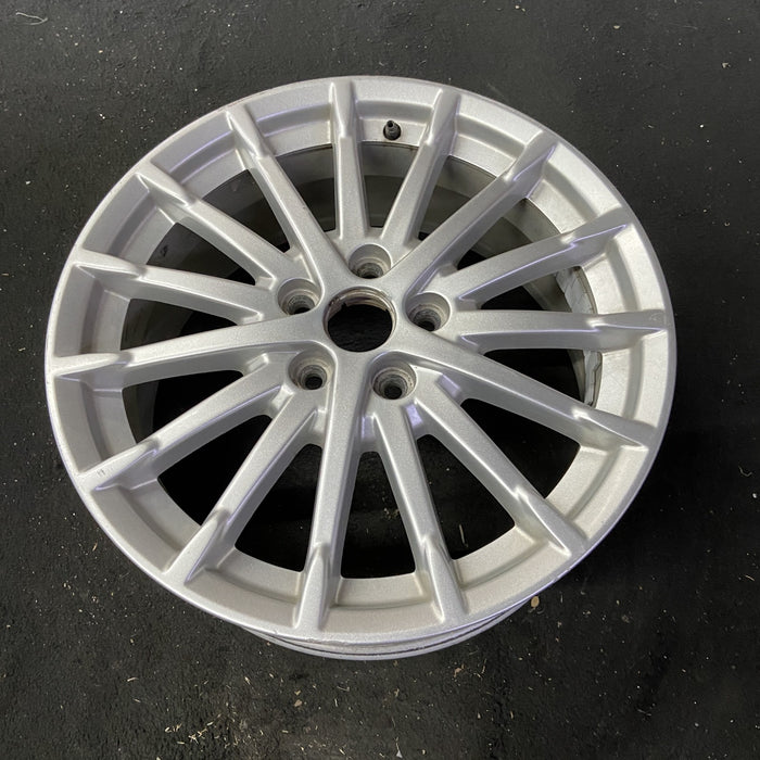 17" C-MAX 13-16 , Original OEM Wheel Rim - Close-Up Detail