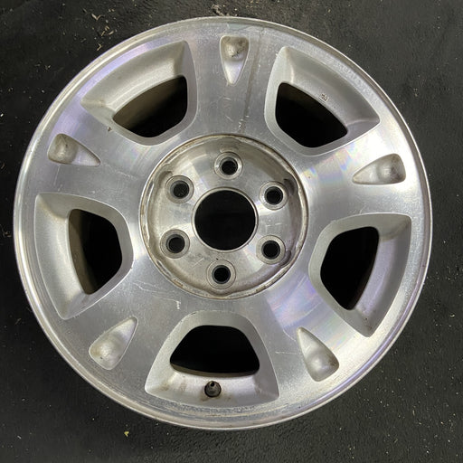 17" AVALANCHE 1500 02-06 17x7.5" Original OEM Wheel Rim - Angle View