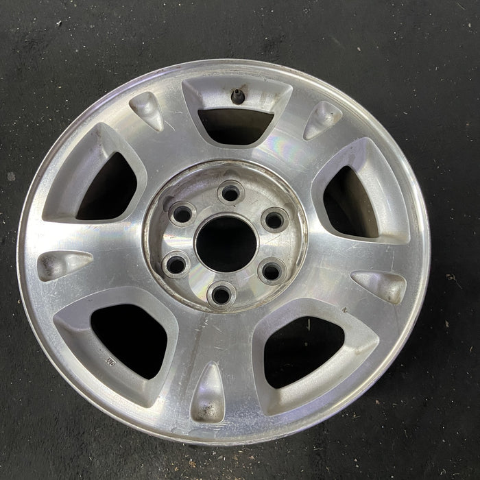 17" AVALANCHE 1500 02-06 17x7.5" Original OEM Wheel Rim - Close-Up Detail