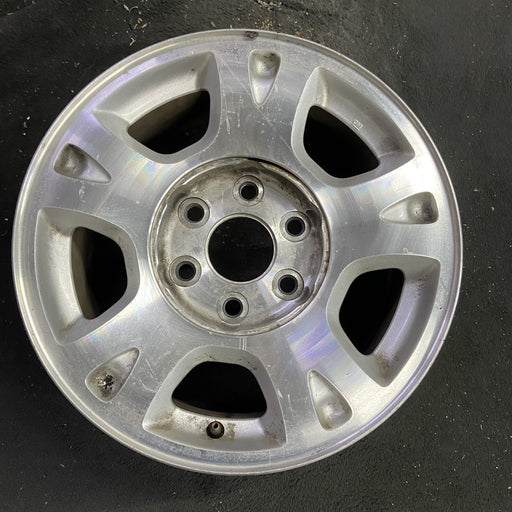 17" AVALANCHE 1500 02-06 17x7.5" Original OEM Wheel Rim - Angle View