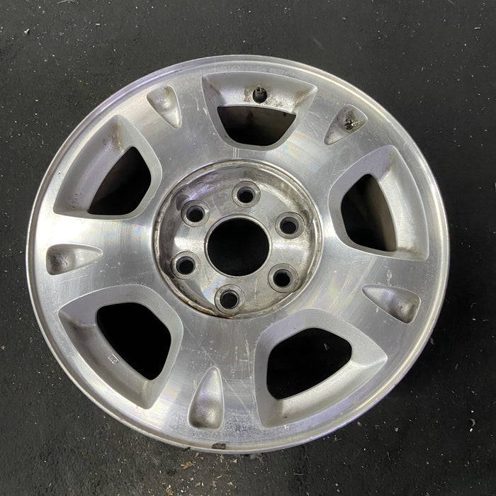 17" AVALANCHE 1500 02-06 17x7.5" Original OEM Wheel Rim - Close-Up Detail