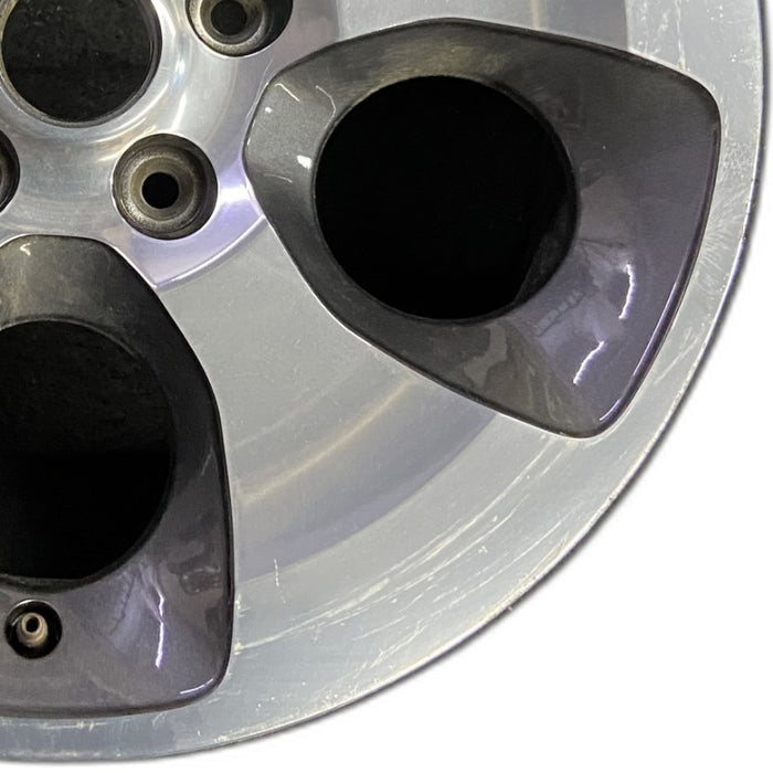 18" WRANGLER 16 18x7.5 5 hole Original OEM Wheel Rim - Close-Up Detail