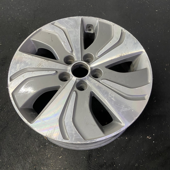 17" SONATA 13 17x6.5, , 5 spoke , w/o Original OEM Wheel Rim - Close-Up Detail