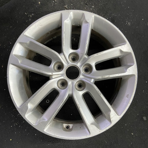 17" SORENTO 14-15 17x7 alloy Original OEM Wheel Rim - Front View