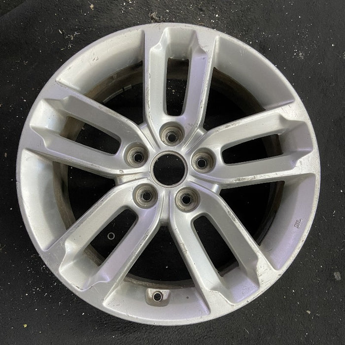 17" SORENTO 14-15 17x7 alloy Original OEM Wheel Rim - Front View