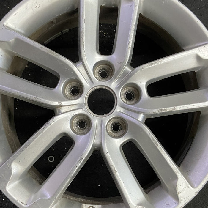 17" SORENTO 14-15 17x7 alloy Original OEM Wheel Rim - Angle View