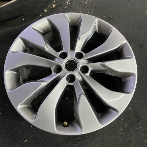 19" MALIBU 16 VIN Z , aluminum, 19x8.5, 10 spoke Original OEM Wheel Rim - Angle View