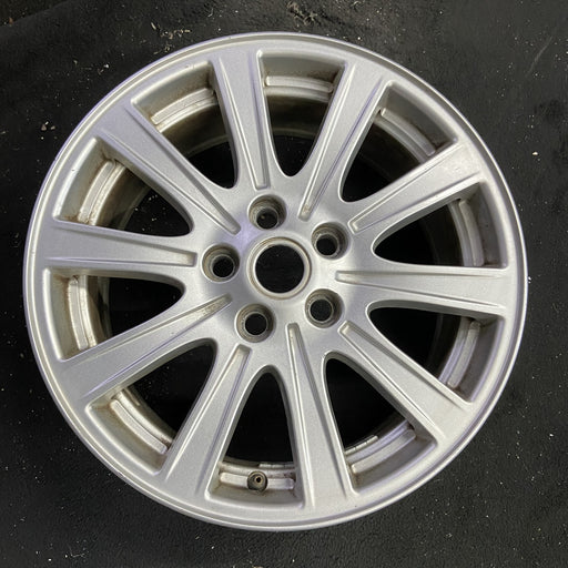 18" LR3 07 alloy , 18x8, 10 spoke, grooved spoke Original OEM Wheel Rim - Angle View