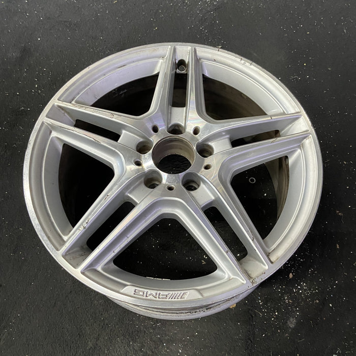 18" MERCEDES E-CLASS 11 212 Type, SW, E550, 18x8 Original OEM Wheel Rim - Close-Up Detail