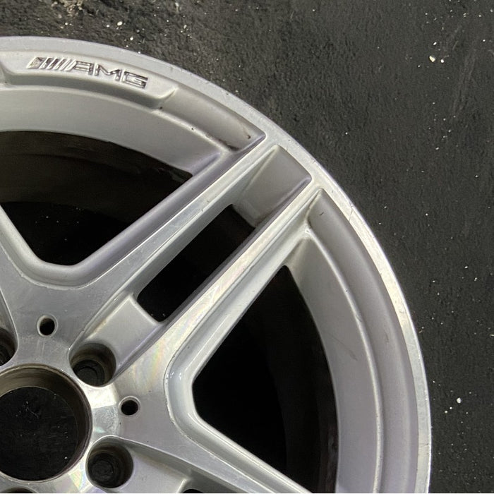 18" Original OEM Wheel Rim - Close-Up Detail