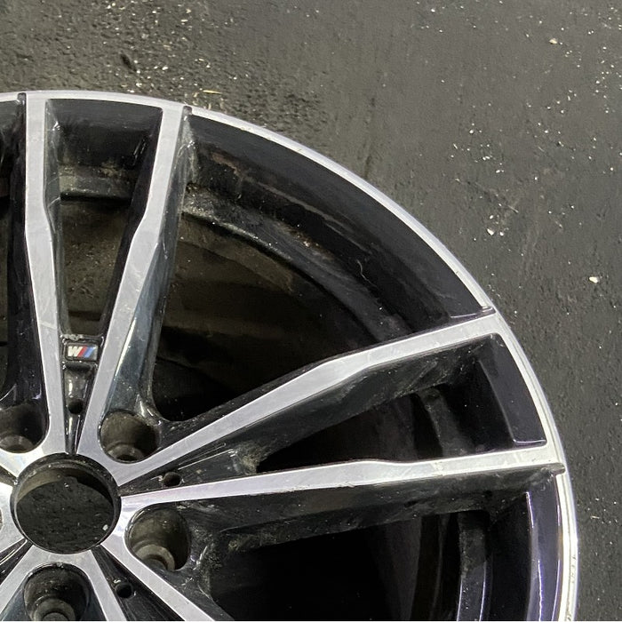 19" BMW 230i 22 19x8.5 5 spoke double spoke machined face Original OEM Wheel Rim - Close-Up Detail