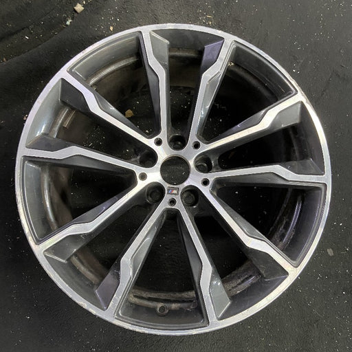 20" BMW X3 18-20 20x9.5 alloy rear 5 spoke Y spoke design Original OEM Wheel Rim - Front View