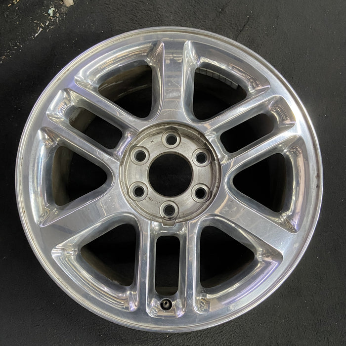 18" ENVOY 06-09 18x8, 9 spoke Original OEM Wheel Rim - Angle View