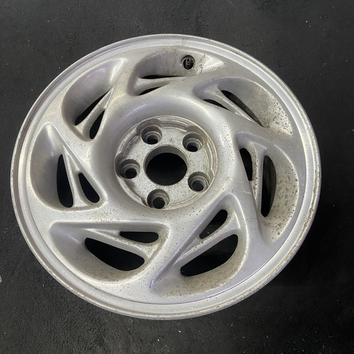 16" STEALTH 91-93 16x8 , L. Original OEM Wheel Rim - Close-Up Detail