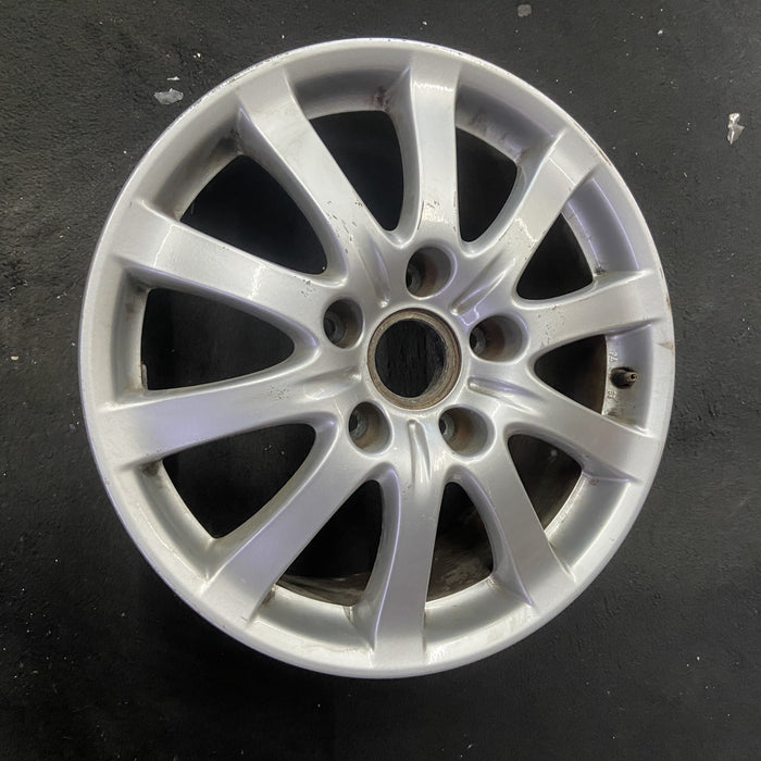 17" PORSCHE CAYENNE 04-06 17x7.5, w/o Original OEM Wheel Rim - Close-Up Detail