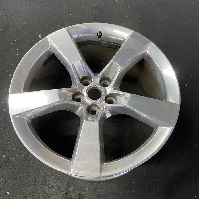 20" CAMARO 10-11 20x9 , , polished Original OEM Wheel Rim - Close-Up Detail