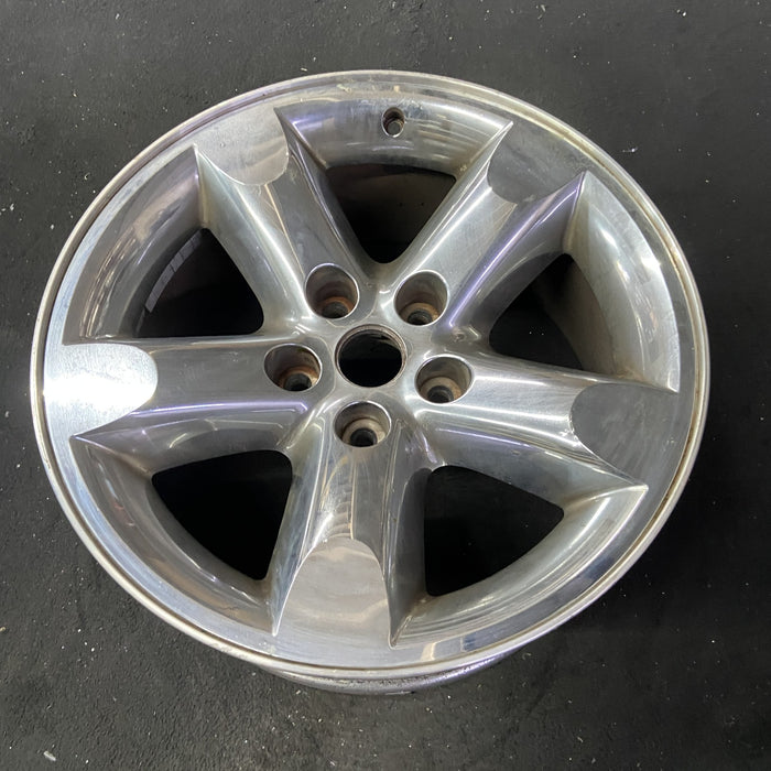 20" DODGE 1500 PICKUP 06 5 lug, 20x9 , w/o argent Original OEM Wheel Rim - Close-Up Detail
