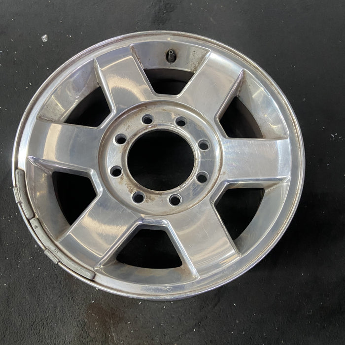 17" DODGE 2500 PICKUP 10-13 17x8, aluminum, 6 spoke, smooth spokes Original OEM - Close-Up Detail