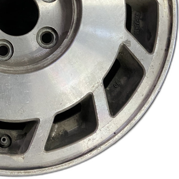 15" MAXIMA 91-94 15x6.5 alloy Original OEM Wheel Rim - Close-Up Detail
