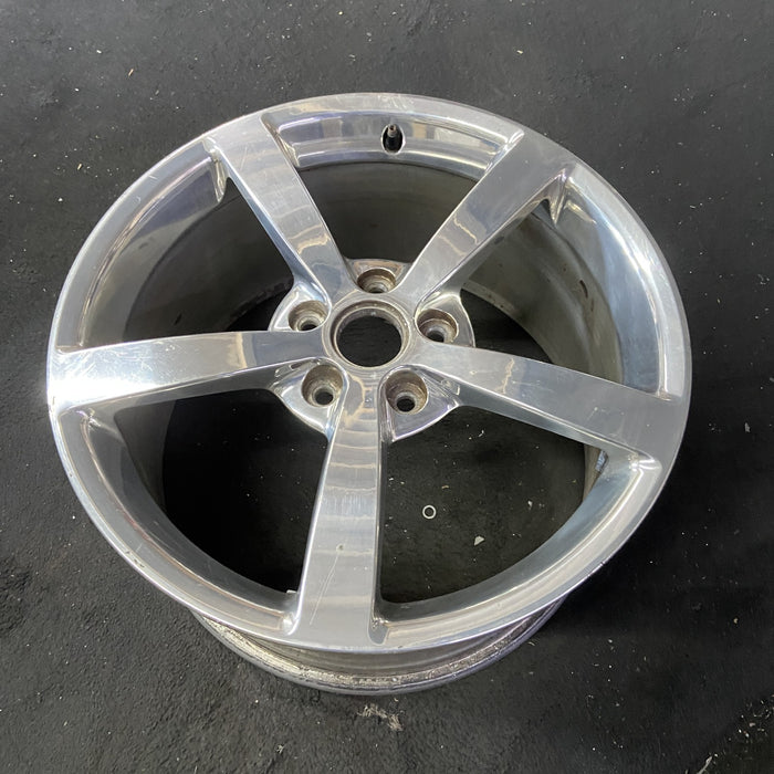 19" CORVETTE 08 19x10 , 5 single spoke, polished Original OEM Wheel Rim - Close-Up Detail