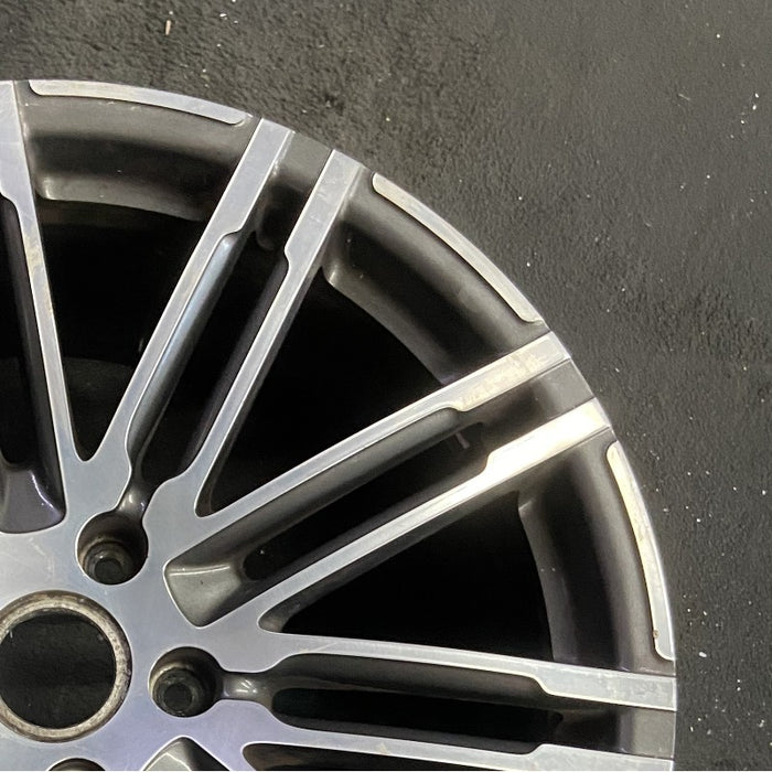 21" PORSCHE CAYENNE 15-18 21x10 alloy 20 spoke inlay Original OEM Wheel Rim - Close-Up Detail