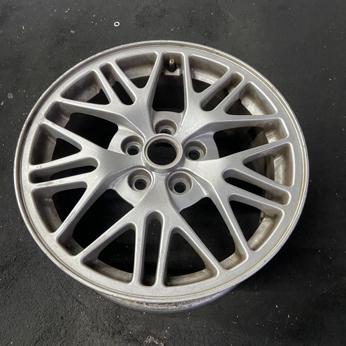 17" BONNEVILLE 00-01 17x7.5, 20 spoke Original OEM Wheel Rim - Close-Up Detail