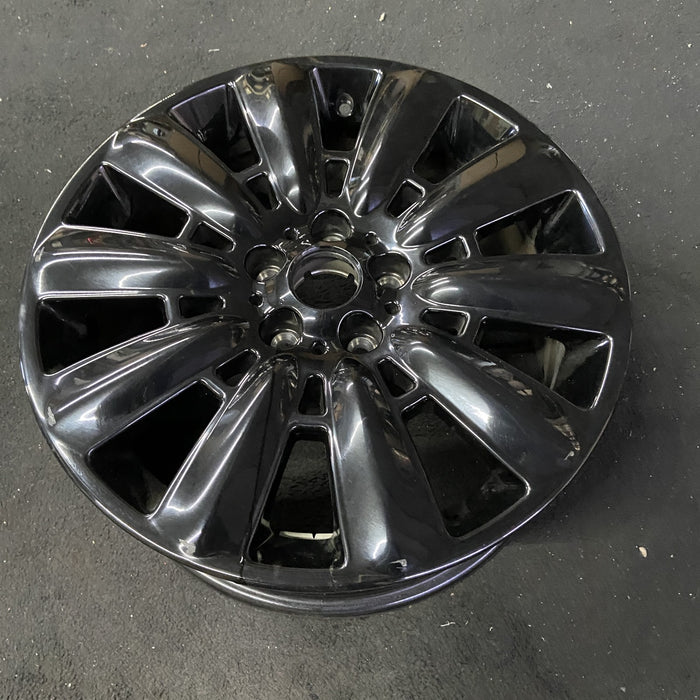 18" COUNTRYMAN 18-23 18x7.5, 10 spoke, black Original OEM Wheel Rim - Close-Up Detail