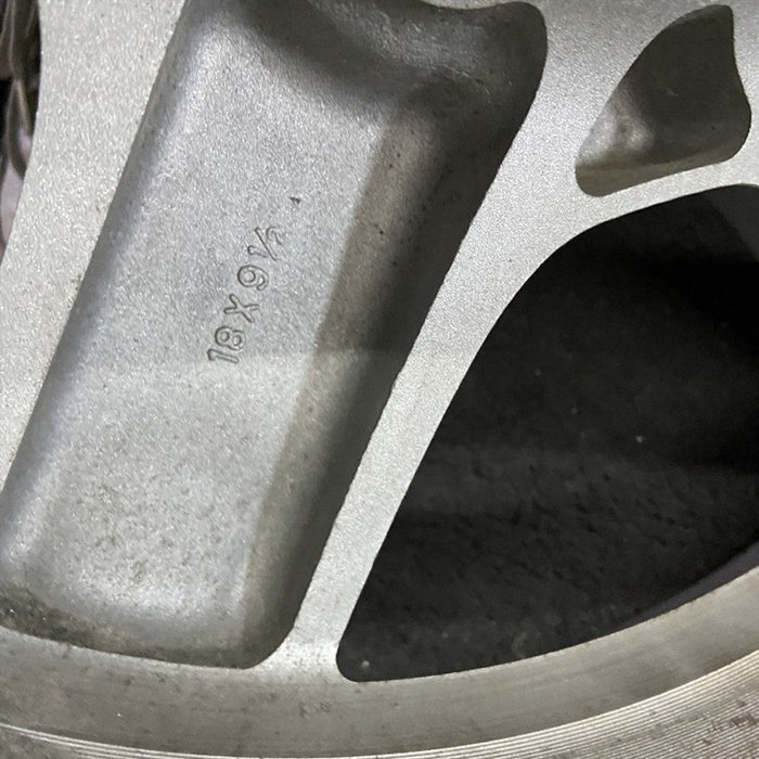 18" CORVETTE 97 18x9.5 Original OEM Wheel Rim - Close-Up Detail