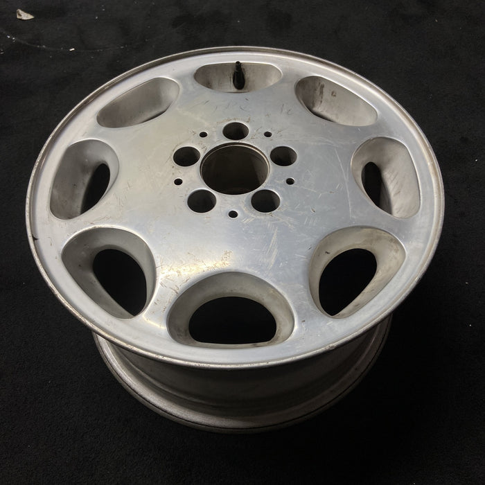 16" MERCEDES S-CLASS 95 140 Type, S350D, 16x8 Original OEM Wheel Rim - Close-Up Detail