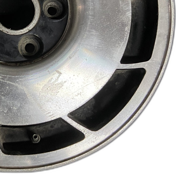 16" CORVETTE 84-85 16x8.5 frt L. Original OEM Wheel Rim - Close-Up Detail