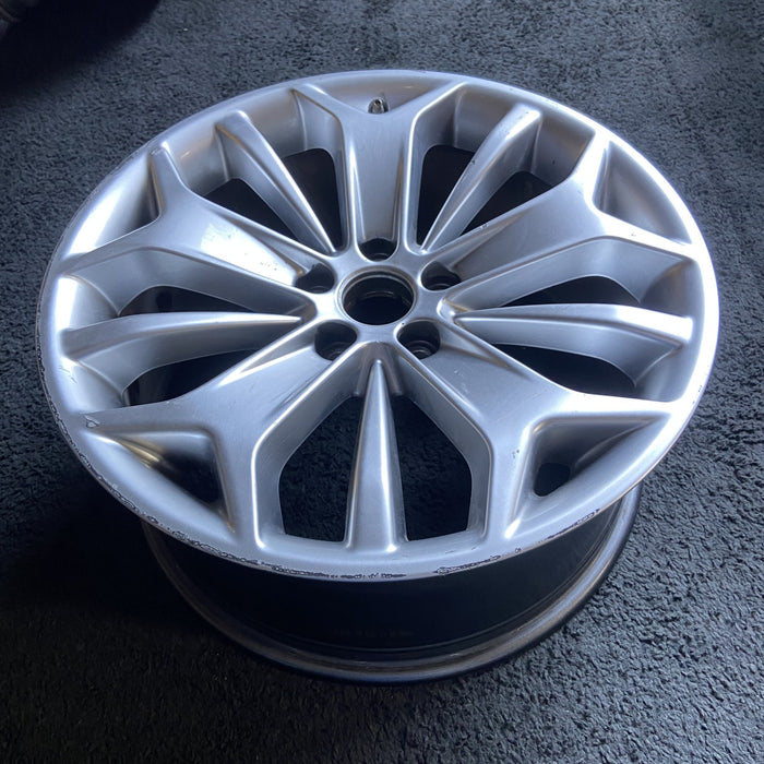 19" TAURUS 13 19x8.5 , exc. 5 split Y spoke design; 10 spoke Original OEM Wheel - View 8