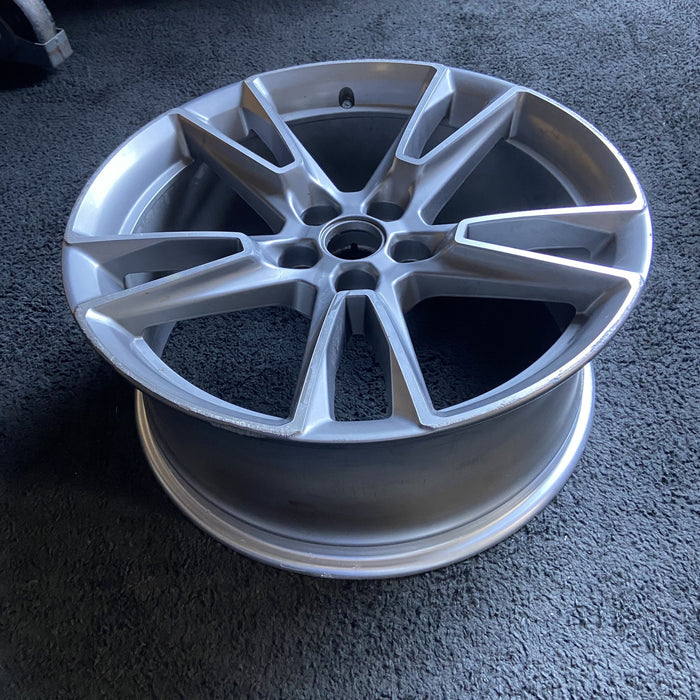 20" CAMARO 19-24 20x8.5, 5 split spoke, machined face Original OEM Wheel Rim - View 8