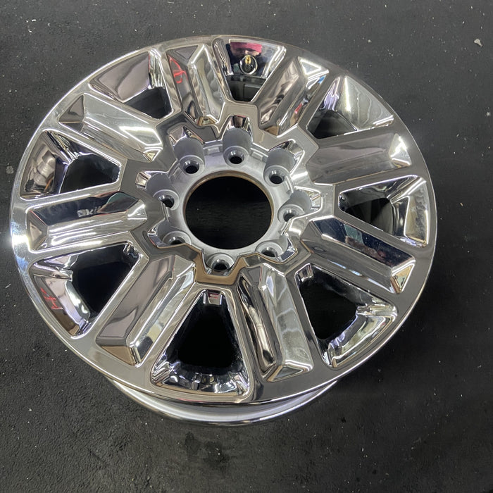 20" SILVERADO 2500 PICKUP 24-25 20x8.5, opt S8B Original OEM Wheel Rim - Close-Up Detail