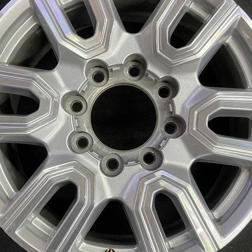 20" SIERRA 2500 PICKUP 20 20x8.5 12 spoke machined face accents silver opt Q7R - Angle View