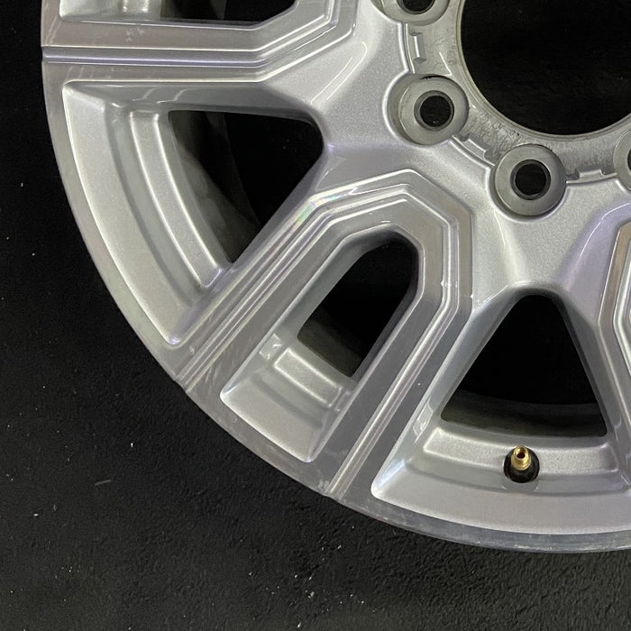20" SIERRA 2500 PICKUP 20 20x8.5 12 spoke machined face accents silver opt Q7R - Additional View