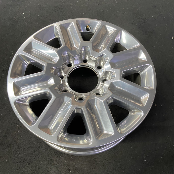 20" SILVERADO 2500 PICKUP 24-25 20x8.5, opt S8B Original OEM Wheel Rim - Close-Up Detail