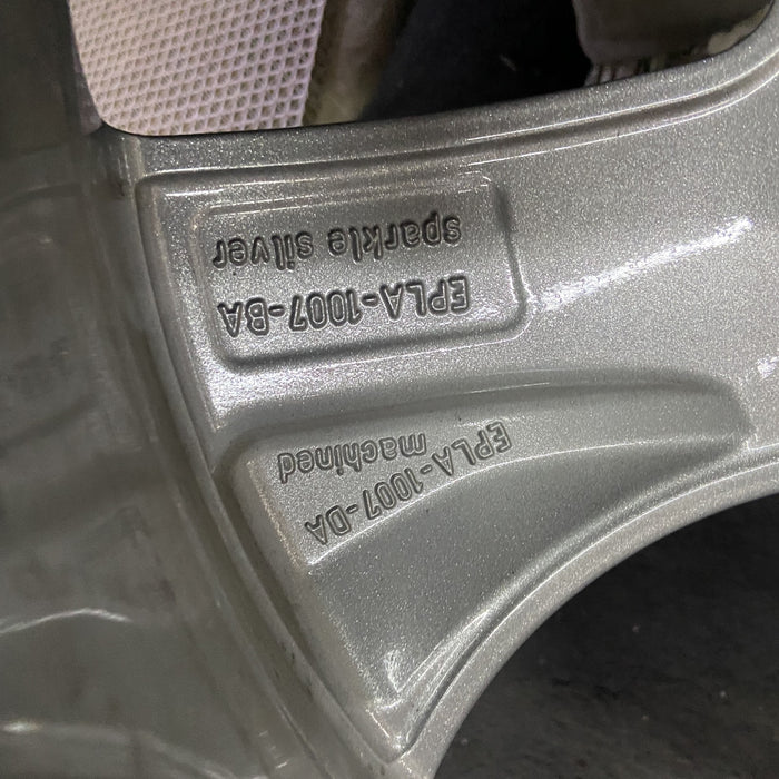 21" RANGE ROVER 18-21 21x9.5 , 6 spoke, machined face , R. Original OEM Wheel - Back View