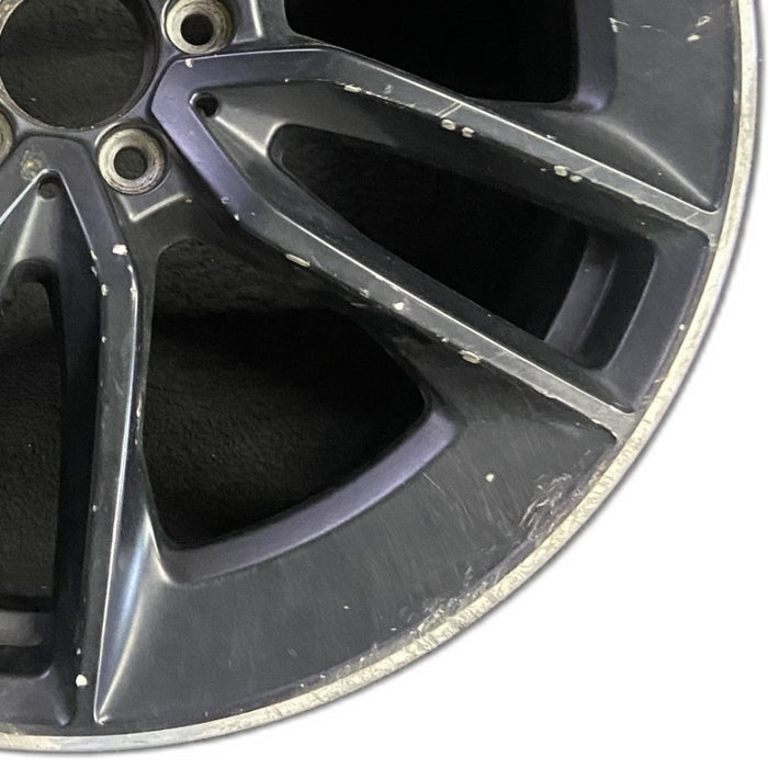 20" MERCEDES E-CLASS 21-23 213 Type E53 Sedan 20x9 5 V spoke black Original OEM - Close-Up Detail
