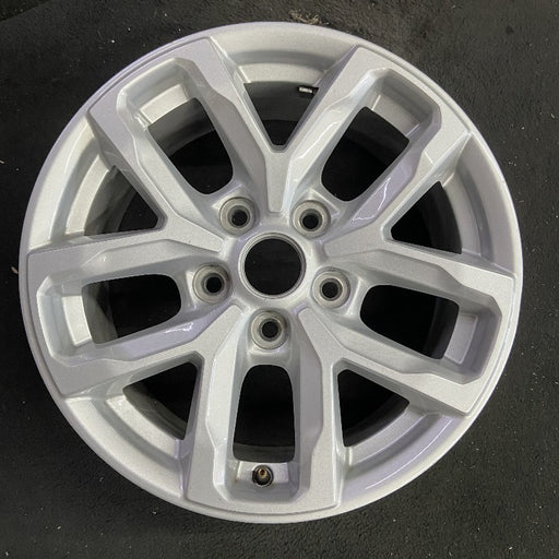 17" GLADIATOR 23 17x7.5 aluminum 5 spoke double spoke silver opt WFQ Original - Front View