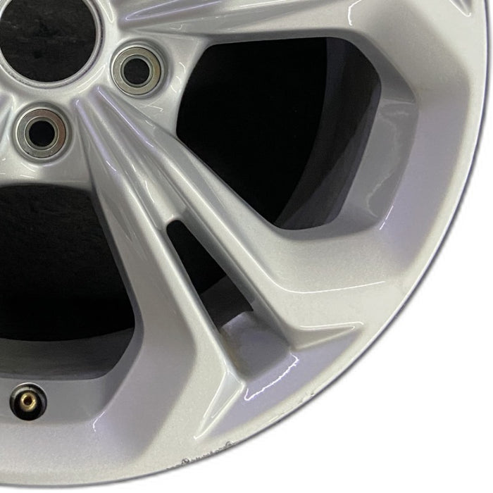 17" ACCORD 23-25 17x7.5 alloy 5 spoke double spoke silver Original OEM Wheel Rim - Close-Up Detail