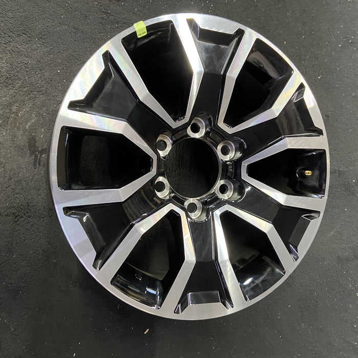 17" TACOMA 20-23 17x7.5, Original OEM Wheel Rim - Close-Up Detail